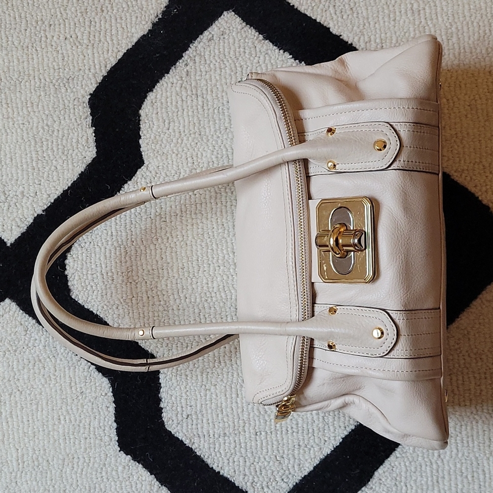 🤍B. Makowsky Cream Satchel Purse🤍